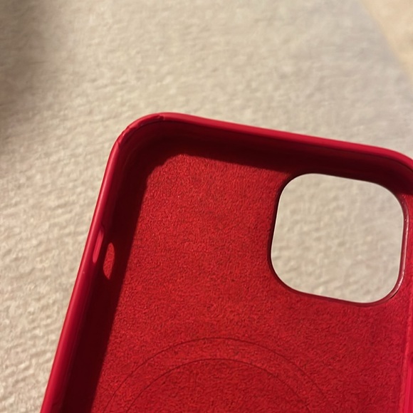 iPhone 13 Silicone Case (Red) - Picture 5 of 5